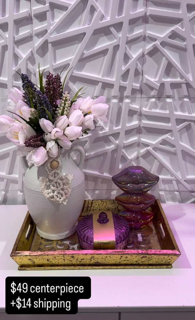 Jemi centerpiece